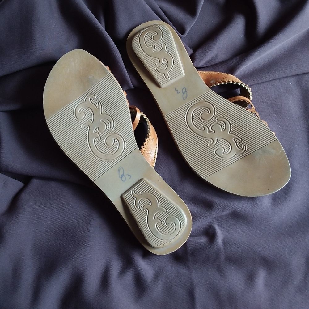 Sandles - Picture 2 of 3